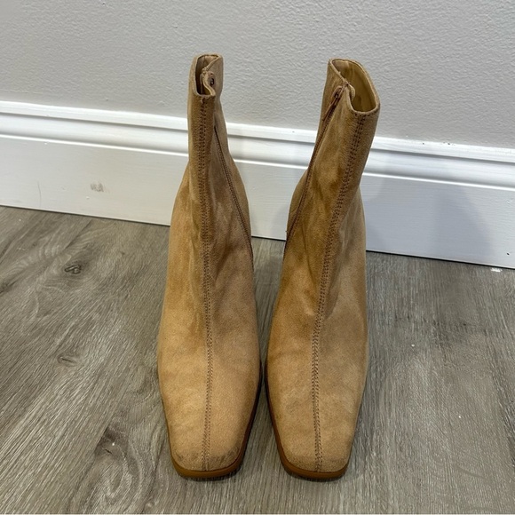 NWOB Rouge Helium Faux Suede Tan Square Toe Heel Boots Booties Women’s Size 9 - Picture 2 of 8